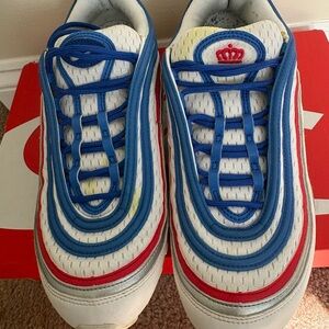 Nike Men's White Blue Red Athletic Sneakers